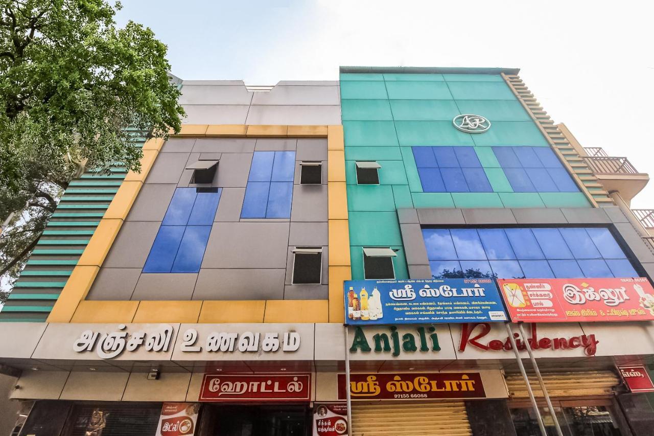 Oyo 70841 Hotel Anjali Residency Velur Exterior photo